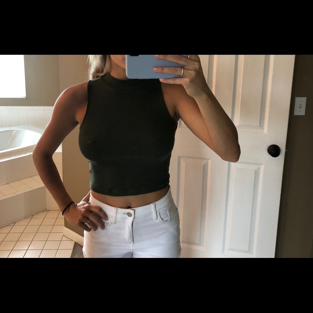 Dark green crop top